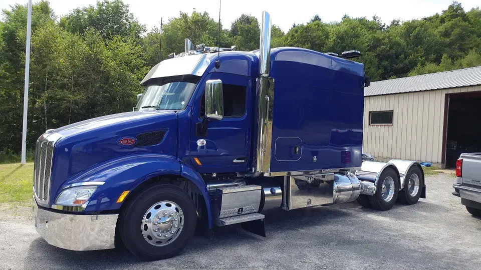 Safe Harbor Haulers’ advanced boat transport equipment